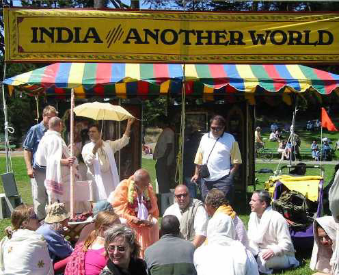 SFrathayatra.jpg - 133577 Bytes