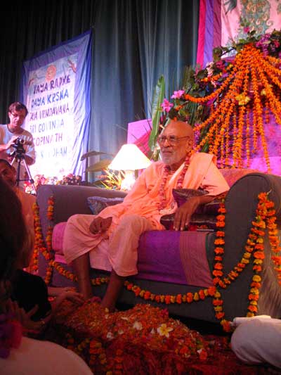 vyasapuja.jpg - 34714 Bytes